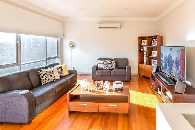 Second view of Homely house listing, 25 Dumossa Avenue, Bulleen VIC 3105