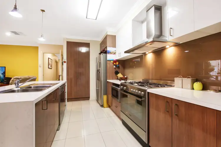 Second view of Homely house listing, 11 BLACKBURN CLOSE, Wodonga VIC 3690