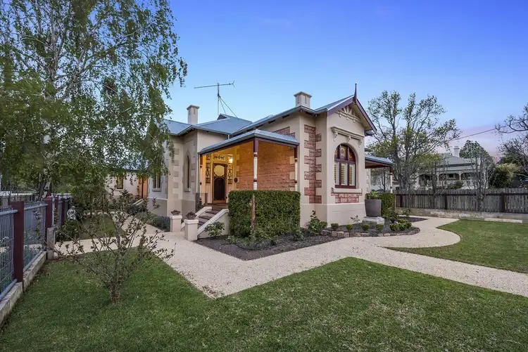 61 Bay Road, Mount Gambier SA 5290