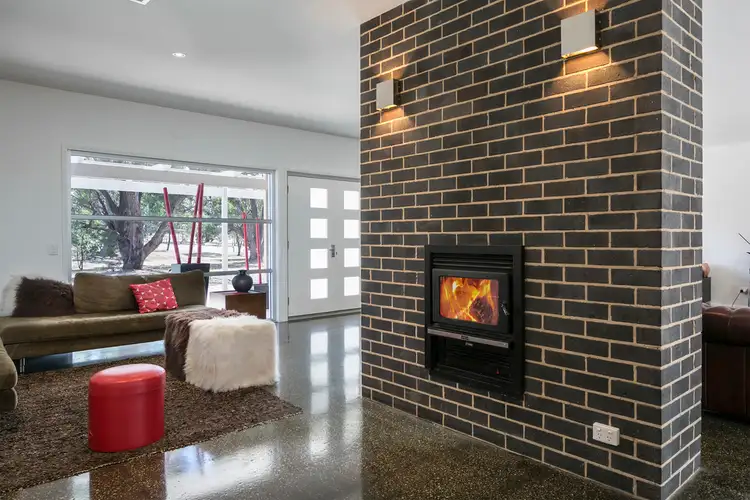 Fifth view of Homely house listing, 10 Leslie Place, Junortoun VIC 3551