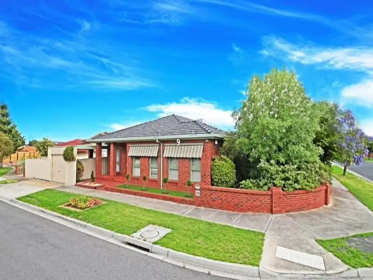 9 Merrivale Avenue, Sunshine West VIC 3020