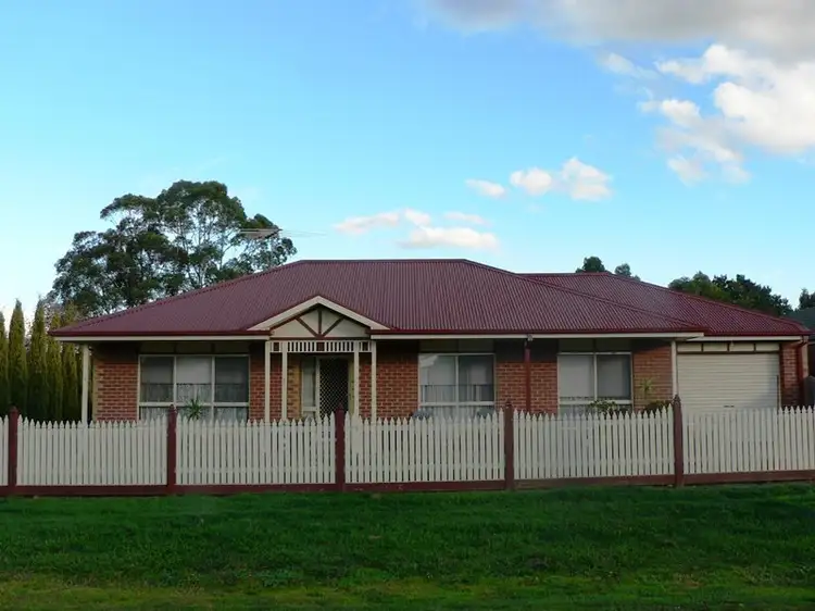 1/5 Stawell Street, Romsey VIC 3434