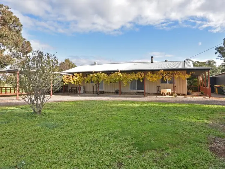 112 Playfair Street, Eddington VIC 3472