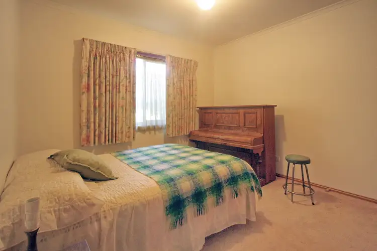 Seventh view of Homely house listing, 9 Somerset Crescent, Mansfield VIC 3722