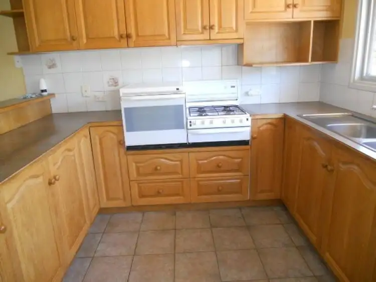 Third view of Homely house listing, 5 Elm Avenue, Mount Gambier SA 5290