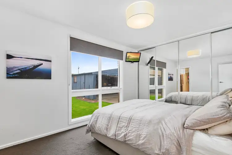 Fifth view of Homely house listing, 21 Valentine Crescent, Sale VIC 3850