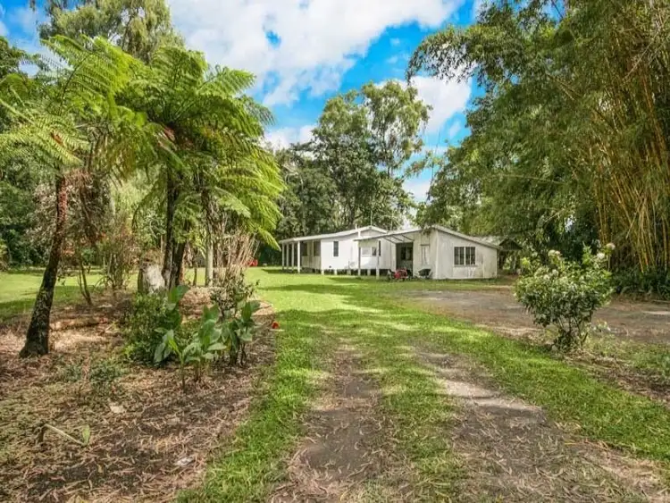 1 Magazine Street, Stratford QLD 4870