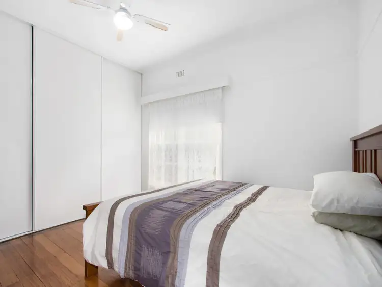 Fifth view of Homely house listing, 18 Centre Avenue, Warragul VIC 3820