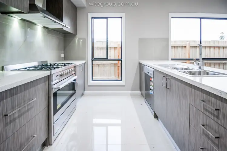 138 Manna Gum Drive, Pakenham VIC 3810