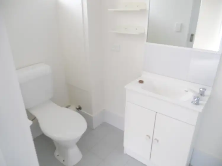 Fourth view of Homely unit listing, 2/73 Beatrice Street, Taringa QLD 4068