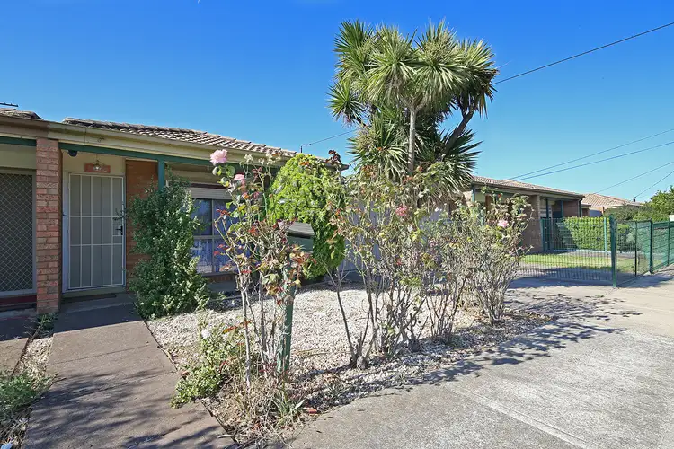 30 Cremorne St, Braybrook VIC 3019