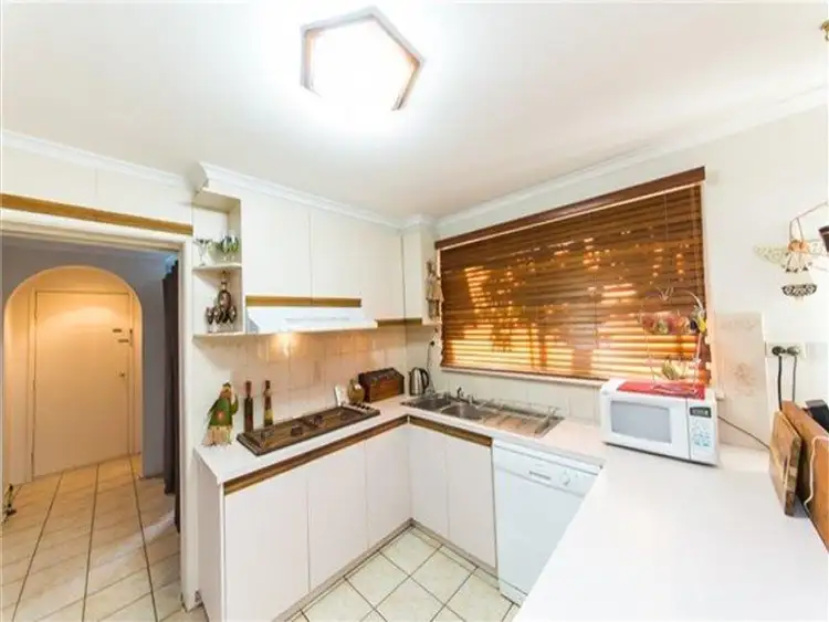 Fifth view of Homely house listing, 18 Plateau Crescent, Hampton Park VIC 3976