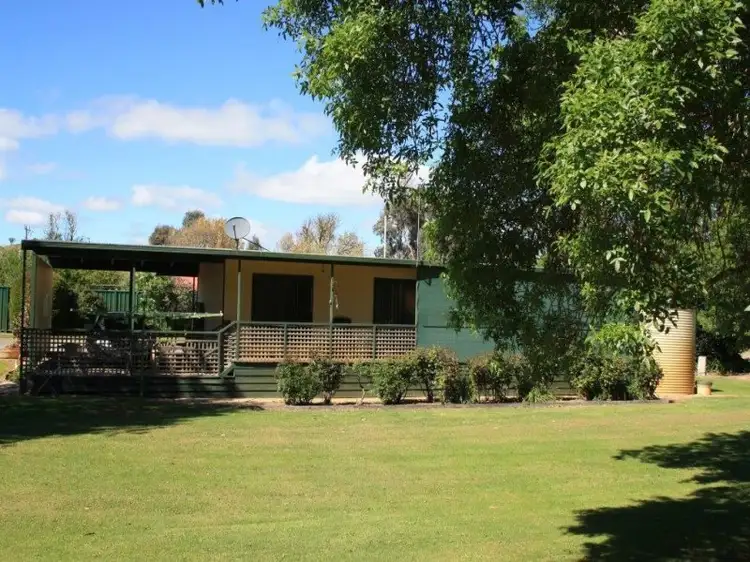 10 Powell Street, Maindample VIC 3723