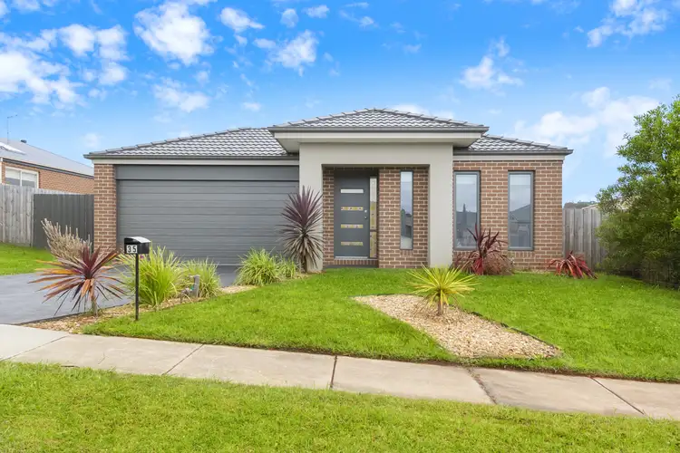 35 Shae Crescent, Drouin VIC 3818