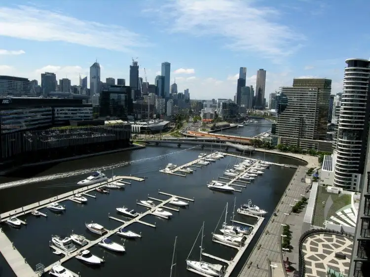 2104/100 Lorimer Street, Docklands VIC 3008