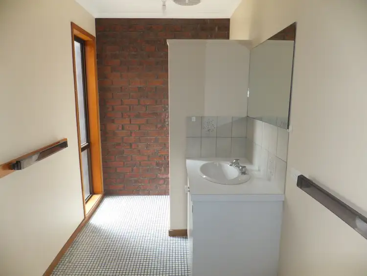 Fourth view of Homely unit listing, 1/130 Mt Baimbridge Road, Hamilton VIC 3300