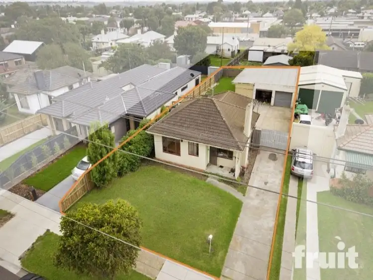 29 Pettitt Crescent, Norlane VIC 3214