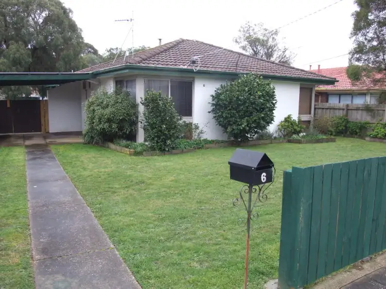 6 Olive Street, Wendouree VIC 3355