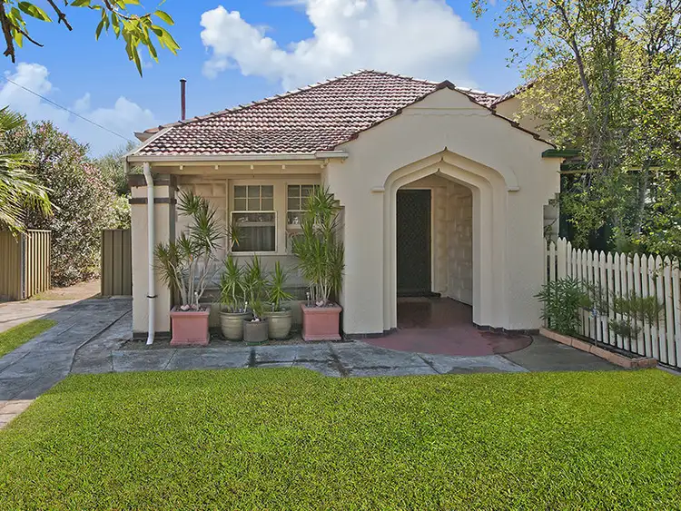 20 Cedar Avenue, Woodville South SA 5011