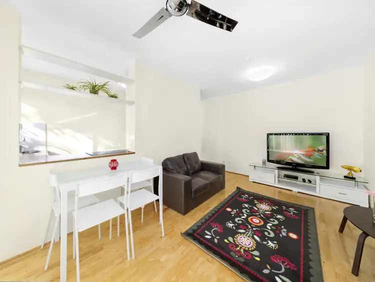 Fourth view of Homely apartment listing, 6/4 Munro Street, Mcmahons Point NSW 2060