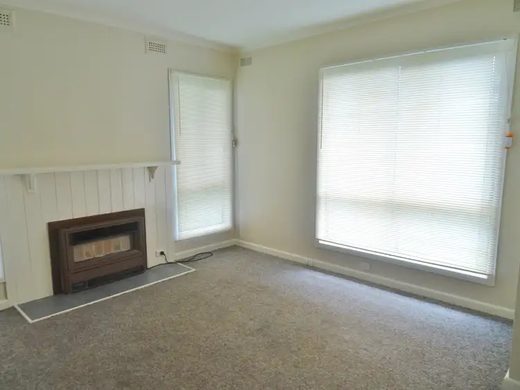 Fifth view of Homely house listing, 8 Aster Street, Wendouree VIC 3355
