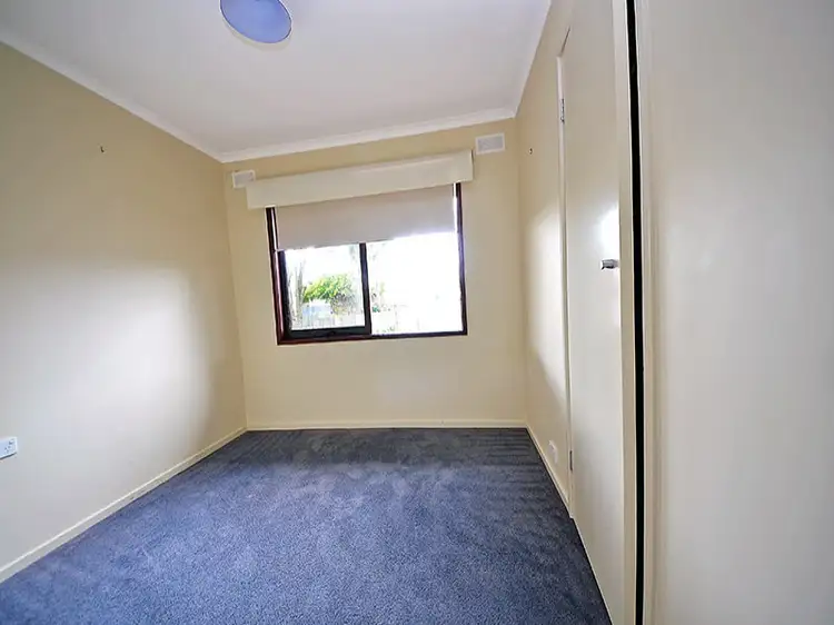 Fifth view of Homely townhouse listing, 2/297 Hanlon Parade, Portland VIC 3305