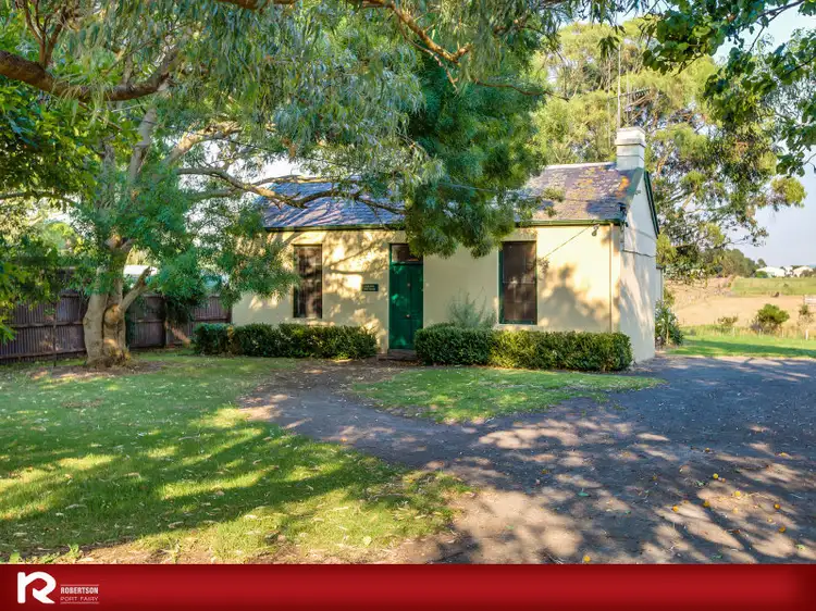 150 Princes Highway, Port Fairy VIC 3284