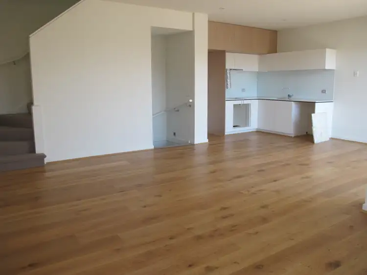 8/222 Williamsons Road