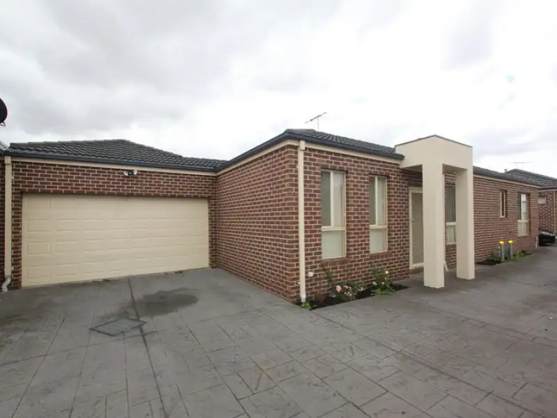 Main view of Homely unit listing, 2/7 Fawcett Street, Sunshine North VIC 3020