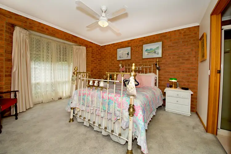 Sixth view of Homely house listing, 6 Karli Gardens, Yarrawonga VIC 3730