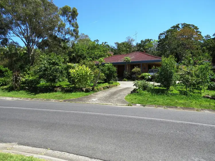 33 Coomburra Crescent, Ocean Shores NSW 2483