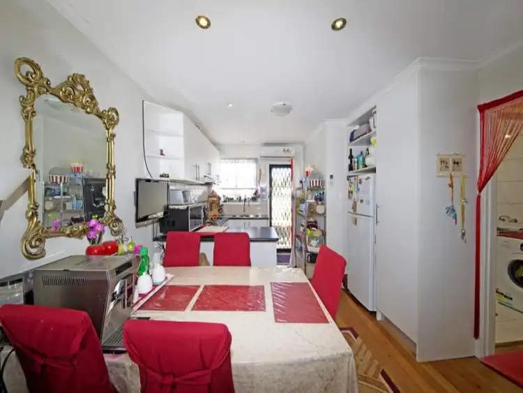 Second view of Homely unit listing, 4/41 James Street, St Albans VIC 3021