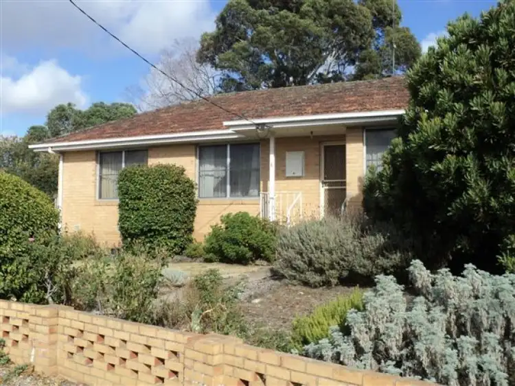 4 Dunbar Court, Hamilton VIC 3300