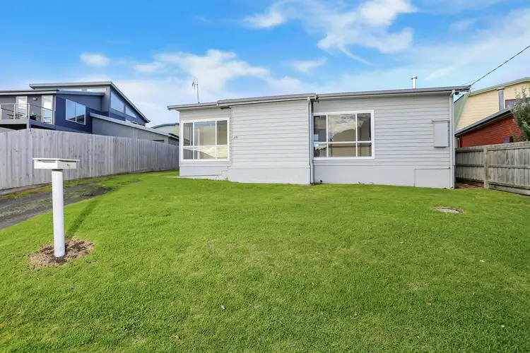29 Reardon Street, Port Fairy VIC 3284