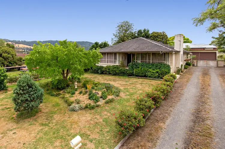 11 Oliver Street, Yarra Glen VIC 3775
