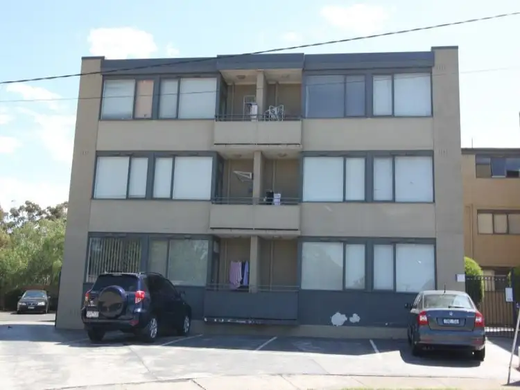 15/7 Pengelly Court, Sunshine VIC 3020