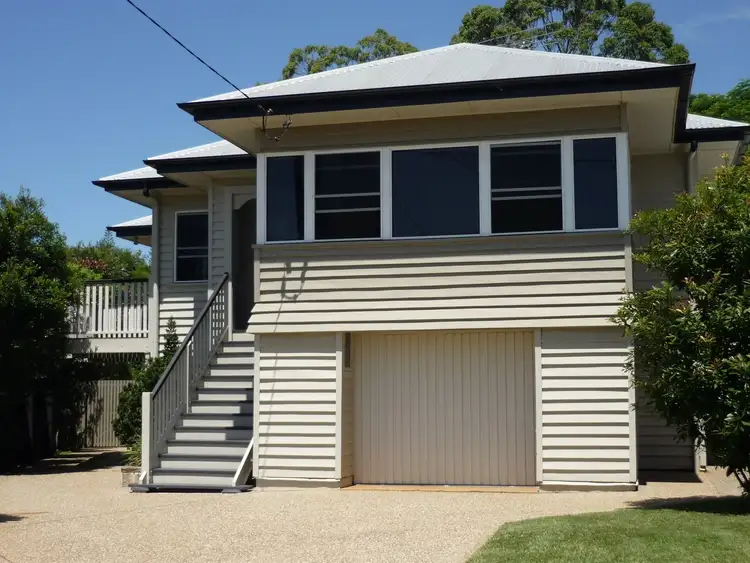 5 Adams St, Scarborough QLD 4020