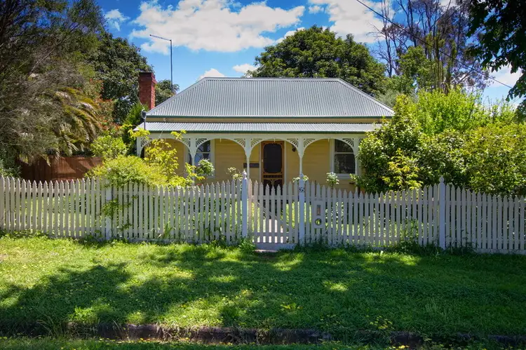 35 Raglan Street, Lancefield VIC 3435