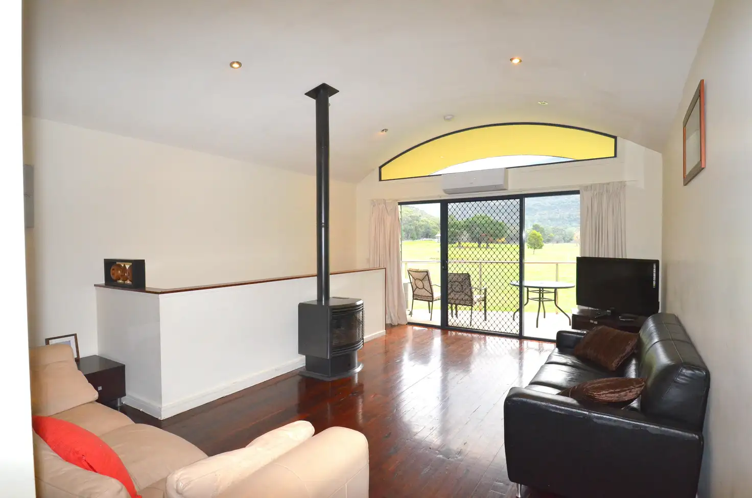 Main view of Homely townhouse listing, 6/15-17 Clematis Drive, Halls Gap VIC 3381