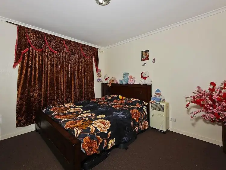 Third view of Homely apartment listing, 6/12 Forrest Street, Sunshine VIC 3020