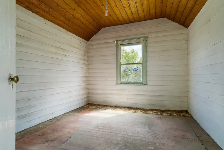 Second view of Homely house listing, 2 Goodes Court, Castlemaine VIC 3450