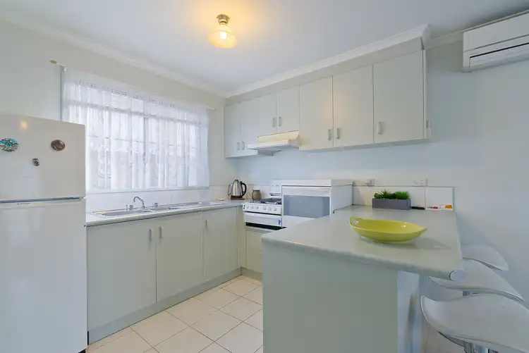 Third view of Homely unit listing, 2/82 Forest Street, Castlemaine VIC 3450
