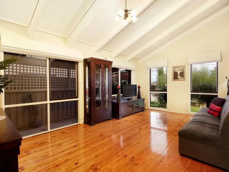 Fifth view of Homely house listing, 9 Uplands Place, Thomastown VIC 3074