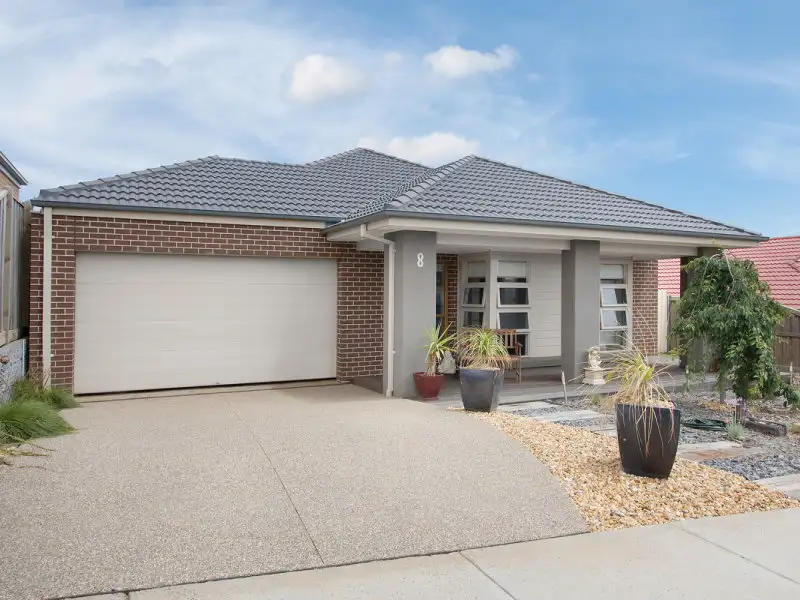 Main view of Homely house listing, 8 Tenterfield Avenue, Warragul VIC 3820