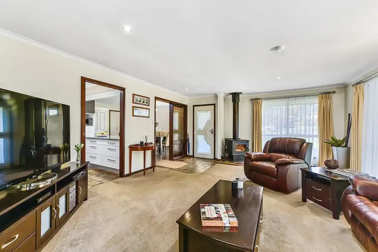 Sixth view of Homely house listing, 8 Somerset Close, Mount Gambier SA 5290