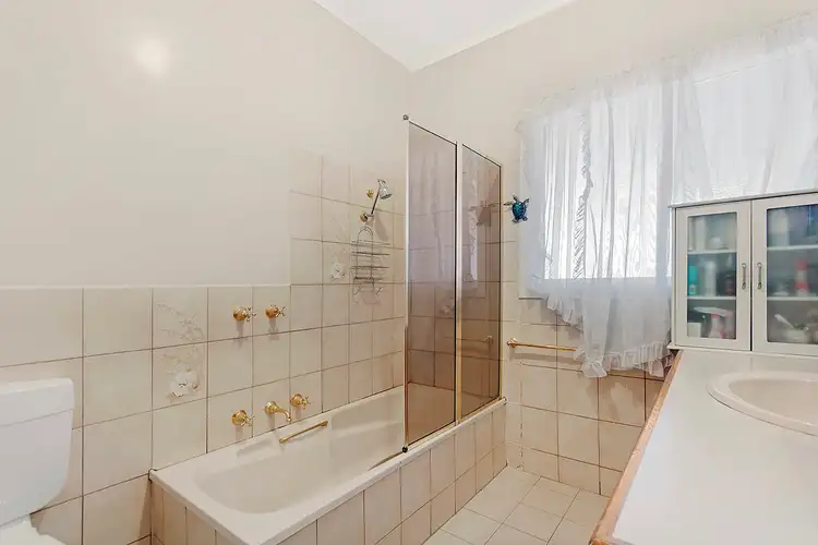Fifth view of Homely house listing, 15 Duke Avenue, Hamilton VIC 3300