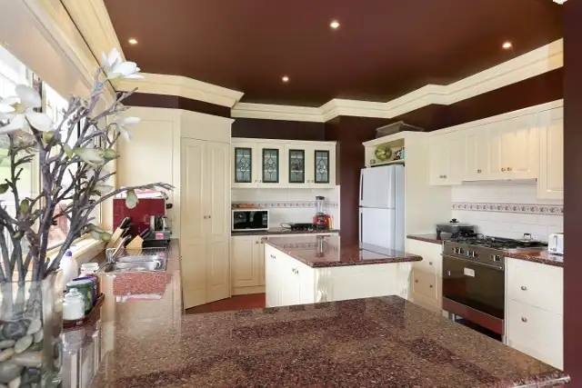 Seventh view of Homely house listing, 10 Dunvegan Court, Warrnambool VIC 3280