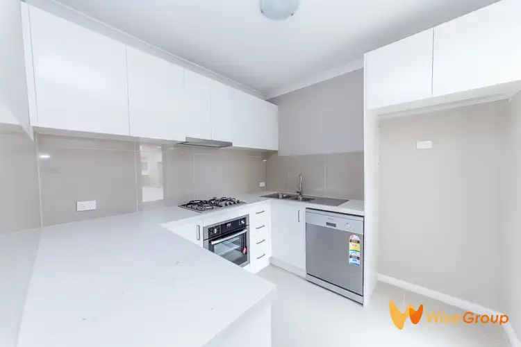 3/10 Snodgrass Street, Pakenham VIC 3810