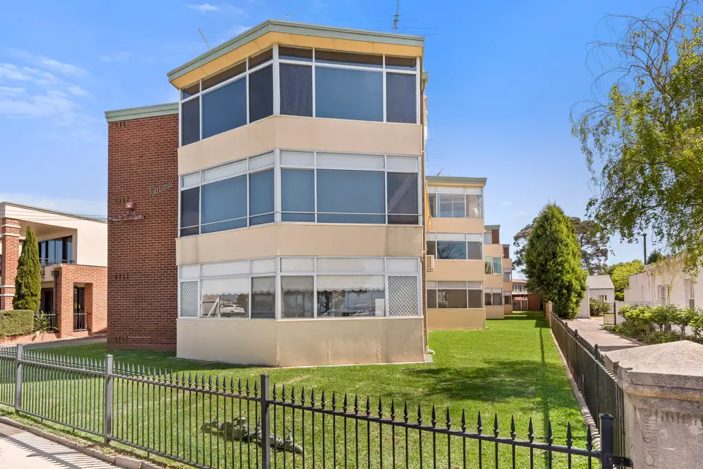 Main view of Homely apartment listing, 2/21 The Esplanade, Geelong VIC 3220