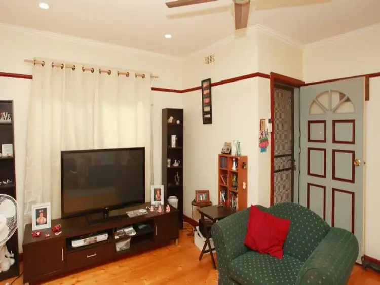 Sixth view of Homely house listing, 7 Kingston Street, Warragul VIC 3820